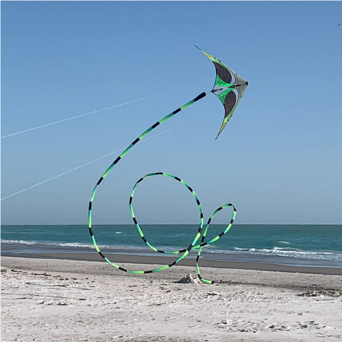 prism-aurora-kite-tube-tail