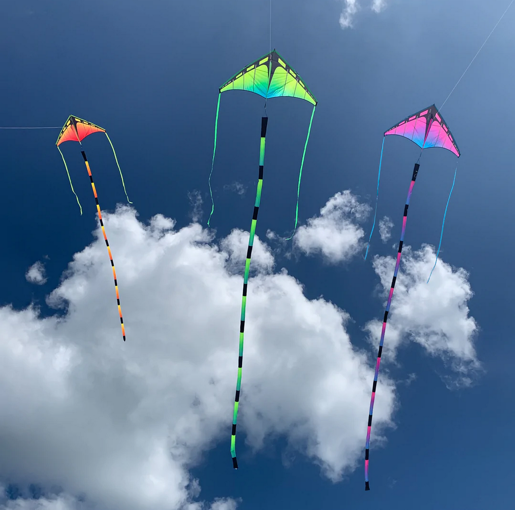 prism-kite-tube-tails